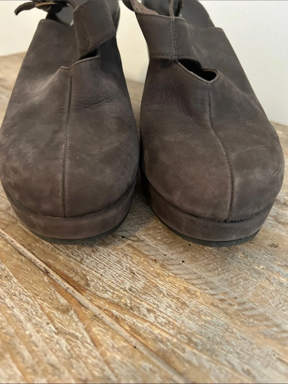 Cordani Calzature wedge heel size 38 women  Good condition